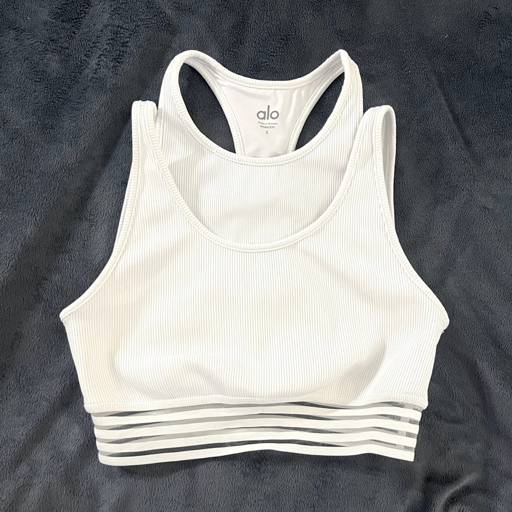 Mint condition ALO YOGA white sport bra, Small